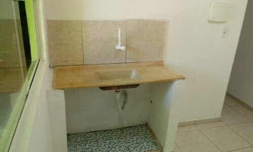 Alugo apartamento de um quarto, sala, cozinha e banheiro
