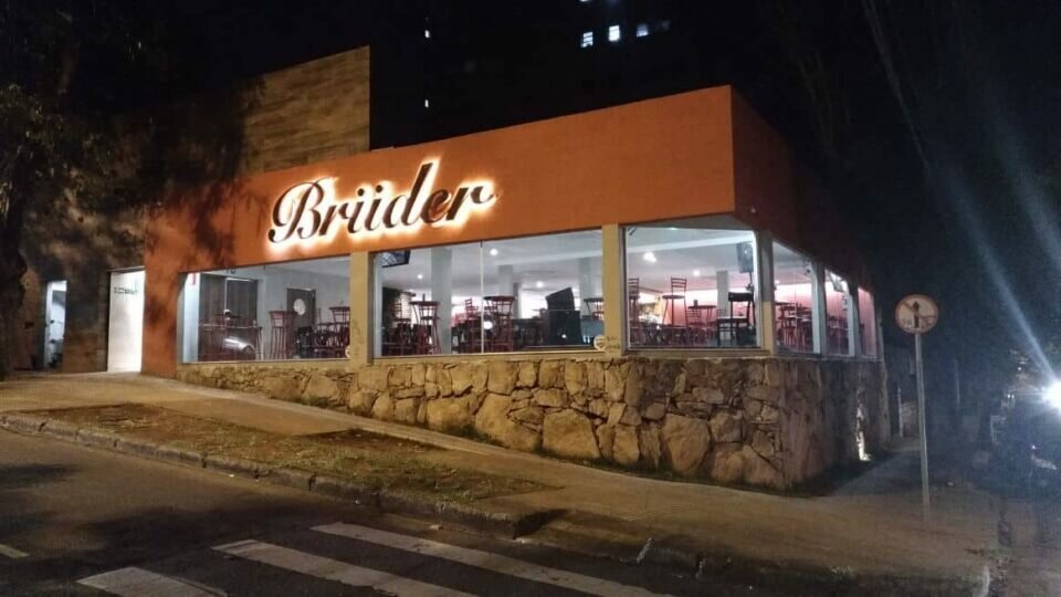BarCasa Noturna de alto padrão com capacidade para 340 pessoas