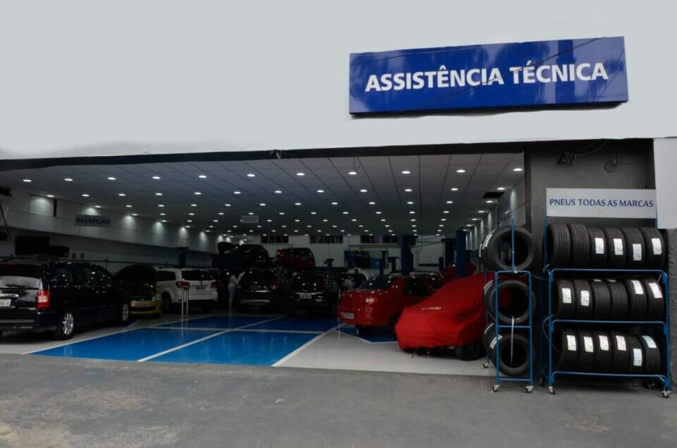 Centro automotivo autorizado de concessionária