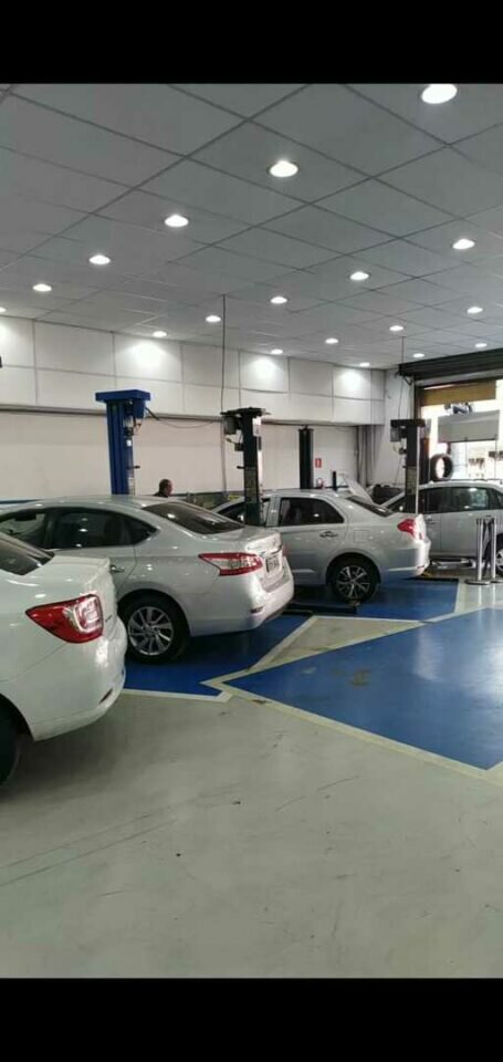 Centro automotivo autorizado de concessionária