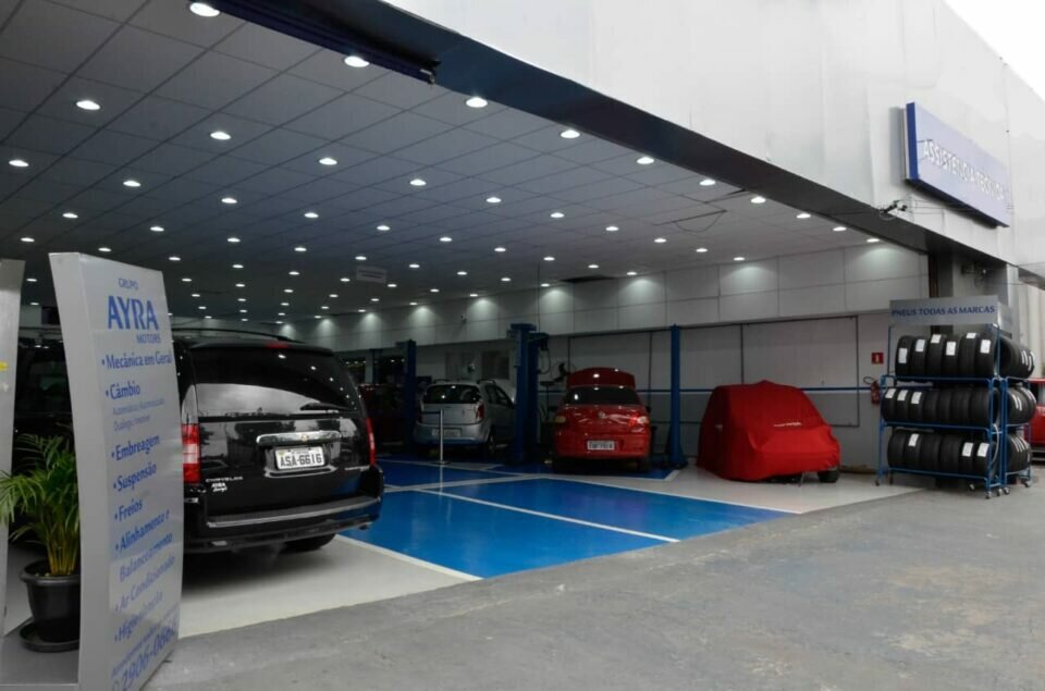 Centro automotivo autorizado de concessionária