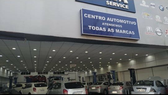 Centro automotivo autorizado de concessionária