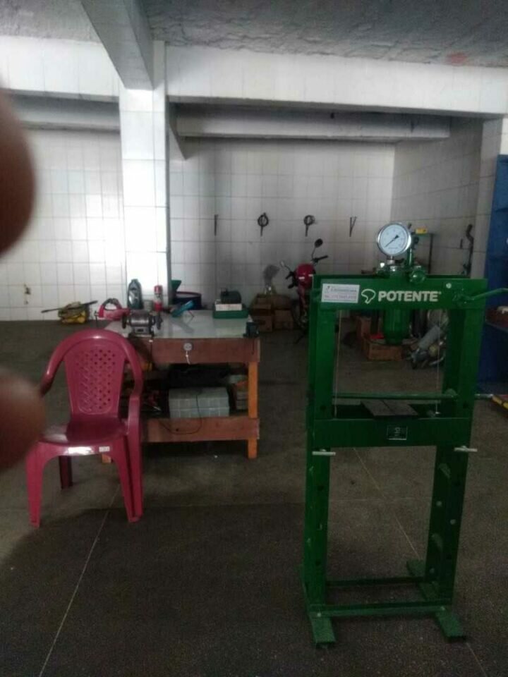 Autopeças e Serviços