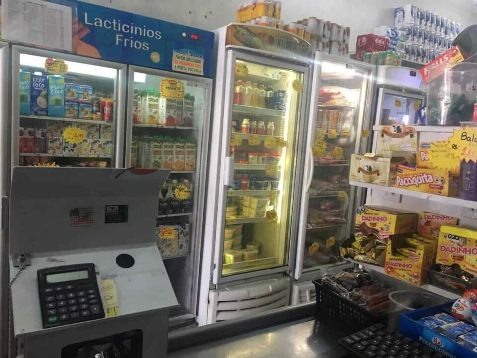 Vendo mini mercado zona leste /SP