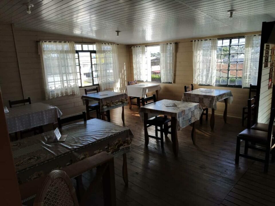 Restaurante a venda no Bacacheri esquina com a rua Fagundes Varela