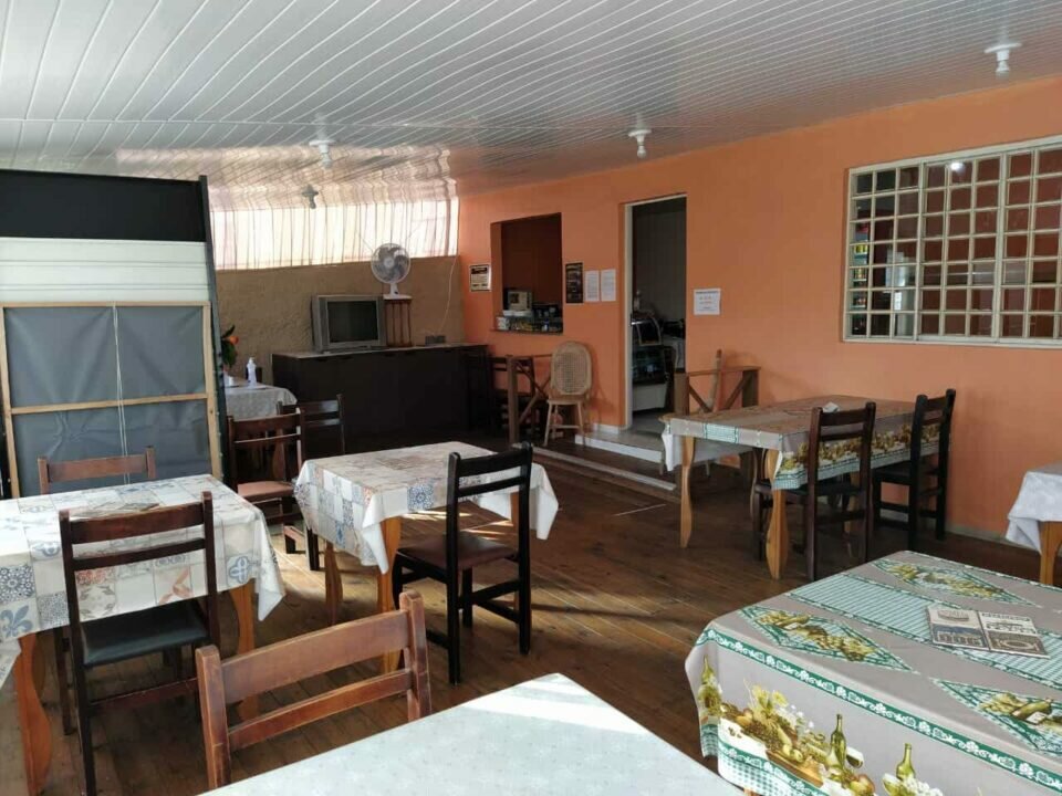 Restaurante a venda no Bacacheri esquina com a rua Fagundes Varela