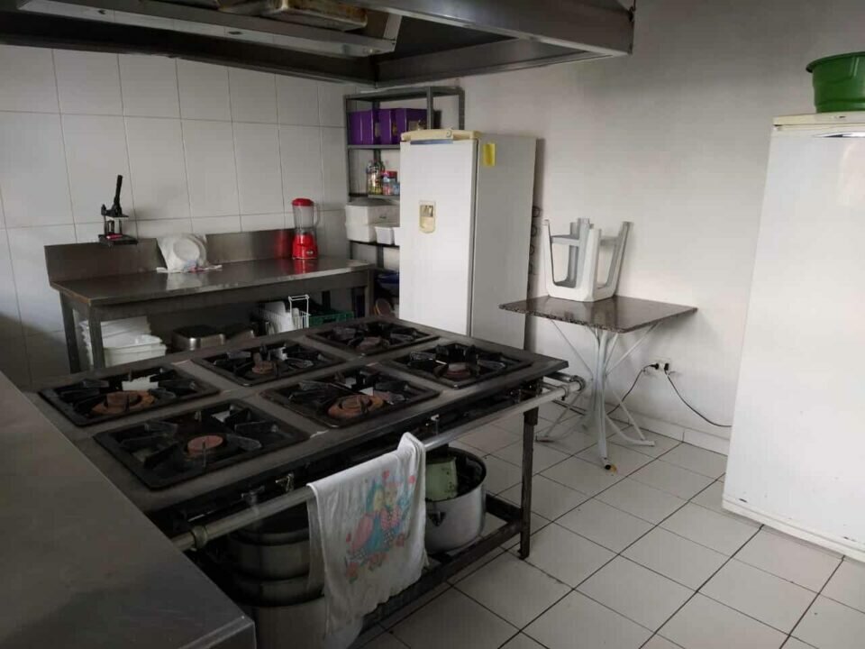 Restaurante a venda no Bacacheri esquina com a rua Fagundes Varela