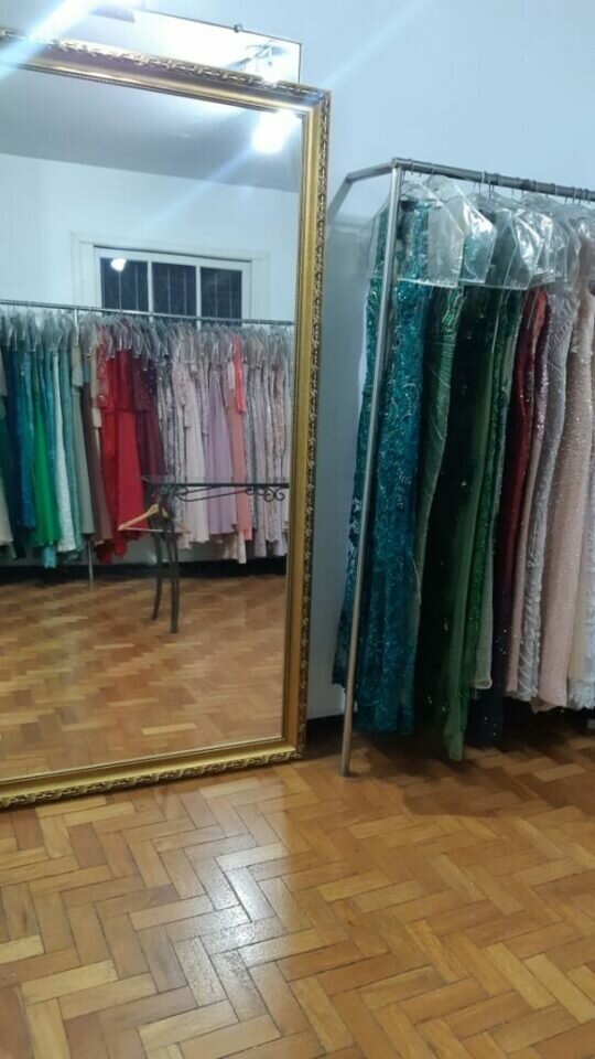 Loja e confecção de roupa de festa com 20 anos de sucesso