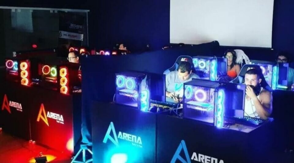 Vendo Arena de E-Sports, Game  Design