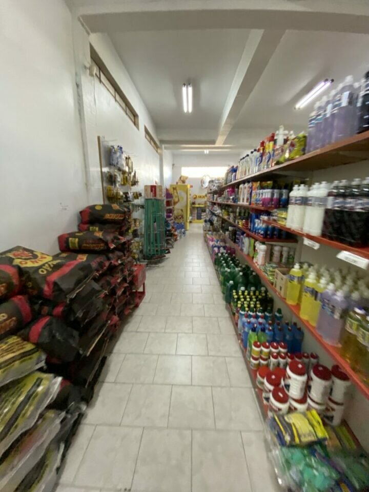 Vende-se mercado completo em Farroupilha/RS