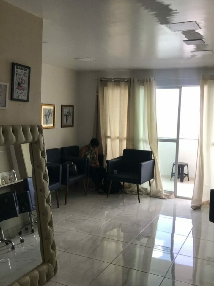 Salão de Beleza com nome