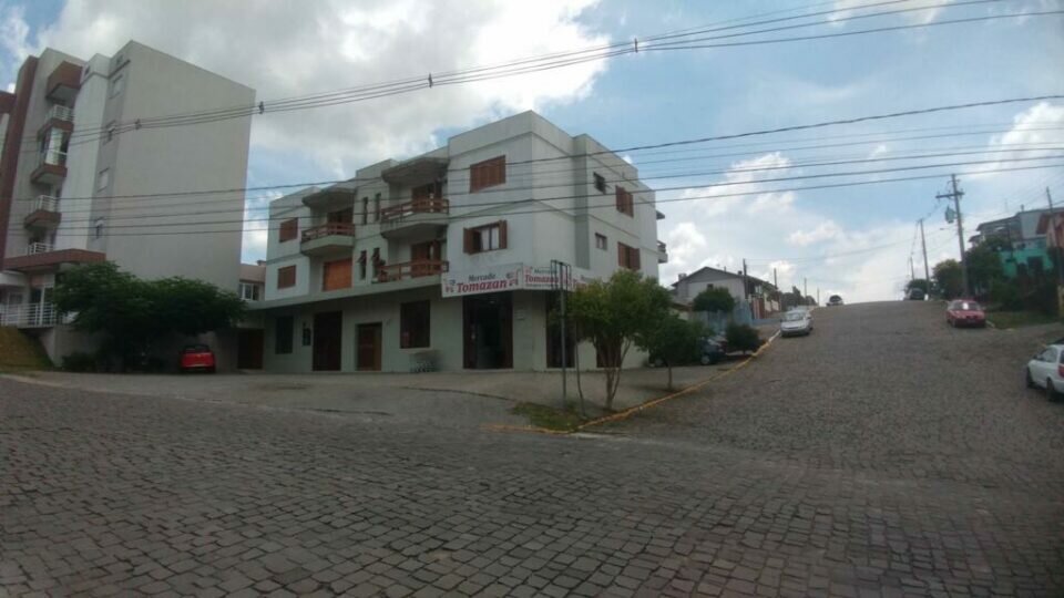 Vende-se mercado completo em Farroupilha/RS