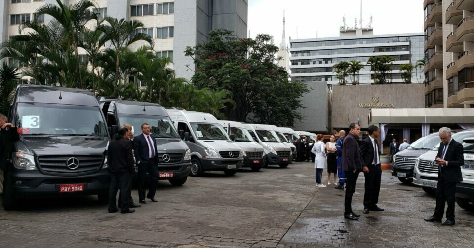 Empresa Startutp  transporte de luxo   a 6 anos