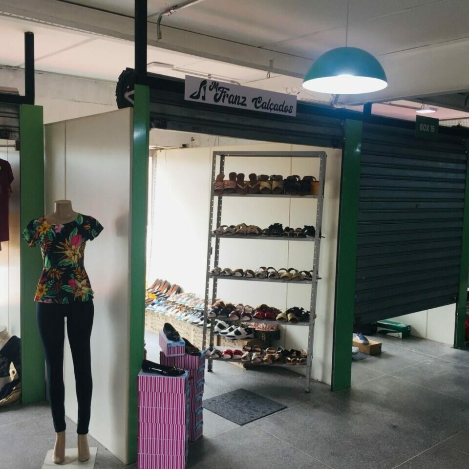 Mercado a Venda, com Hort fruit, Padaria, mercearia e MINI SHOPPING