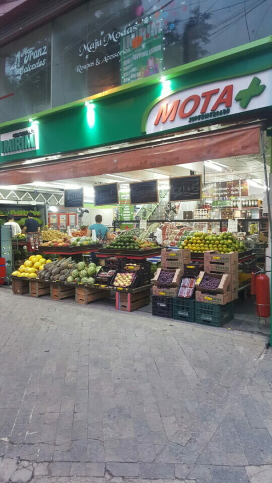 Mercado a Venda, com Hort fruit, Padaria, mercearia e MINI SHOPPING