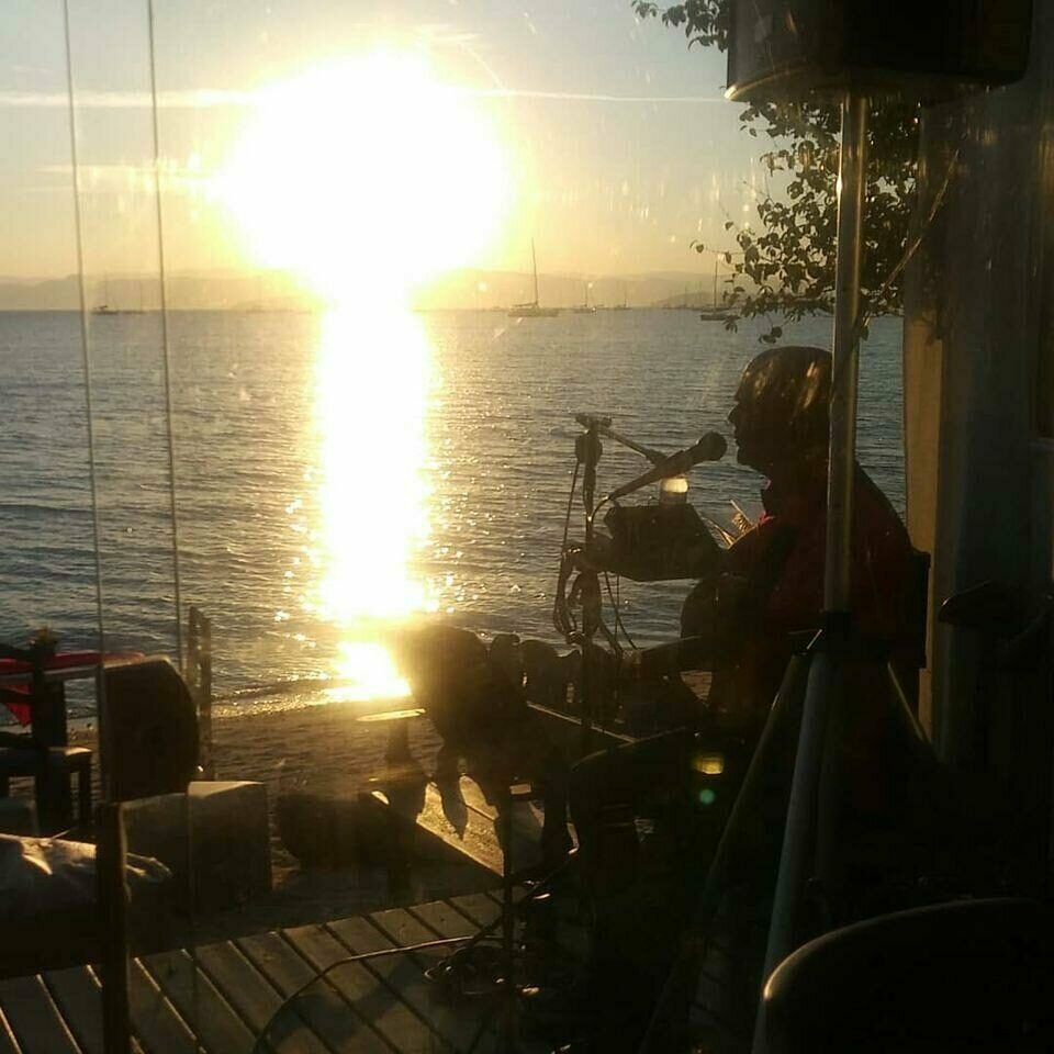 Vendo lindo restaurante pé na areia