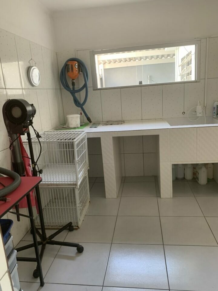 Pet shop