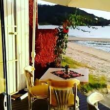 Vendo lindo restaurante pé na areia