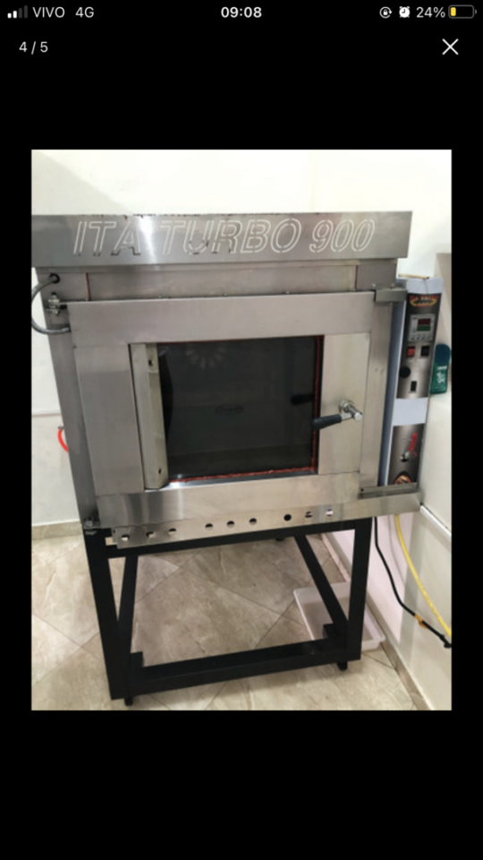 Vende se uma padaria completa