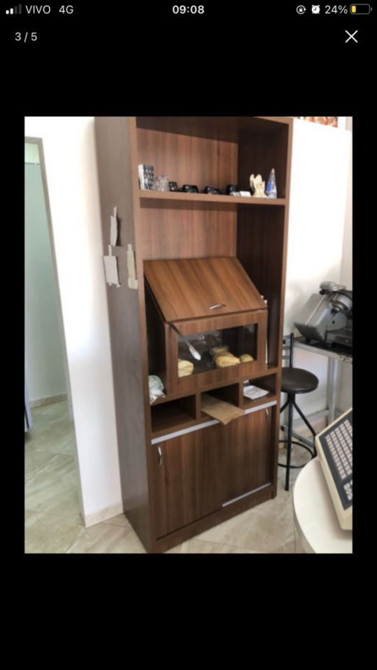 Vende se uma padaria completa