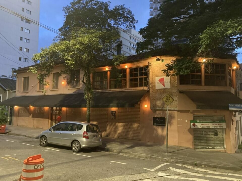 Pizzaria no jardins