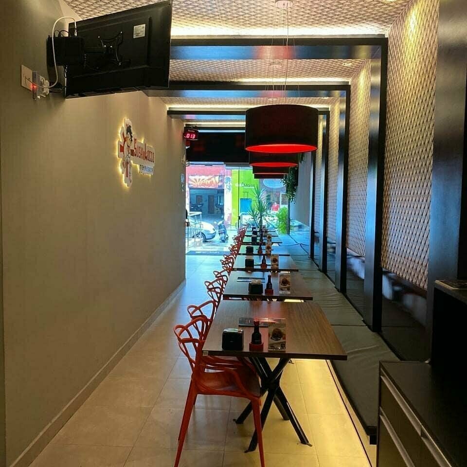 RESTAURANTE JAPONES  LOCALIZADO NA CIDADE DE SANTOS