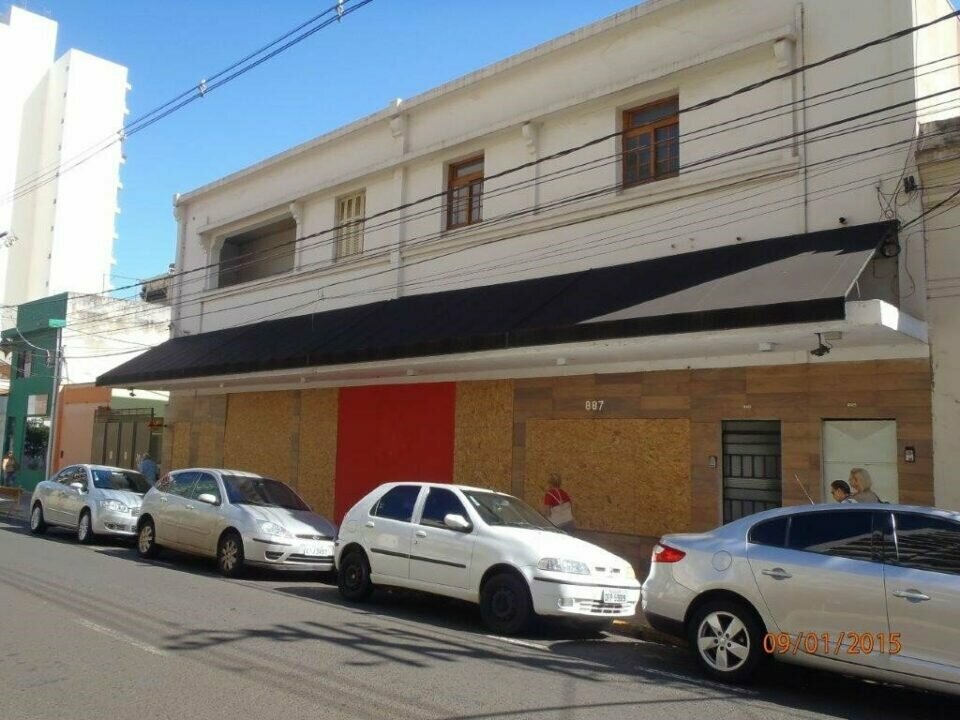 PREDIO COMERCIAL