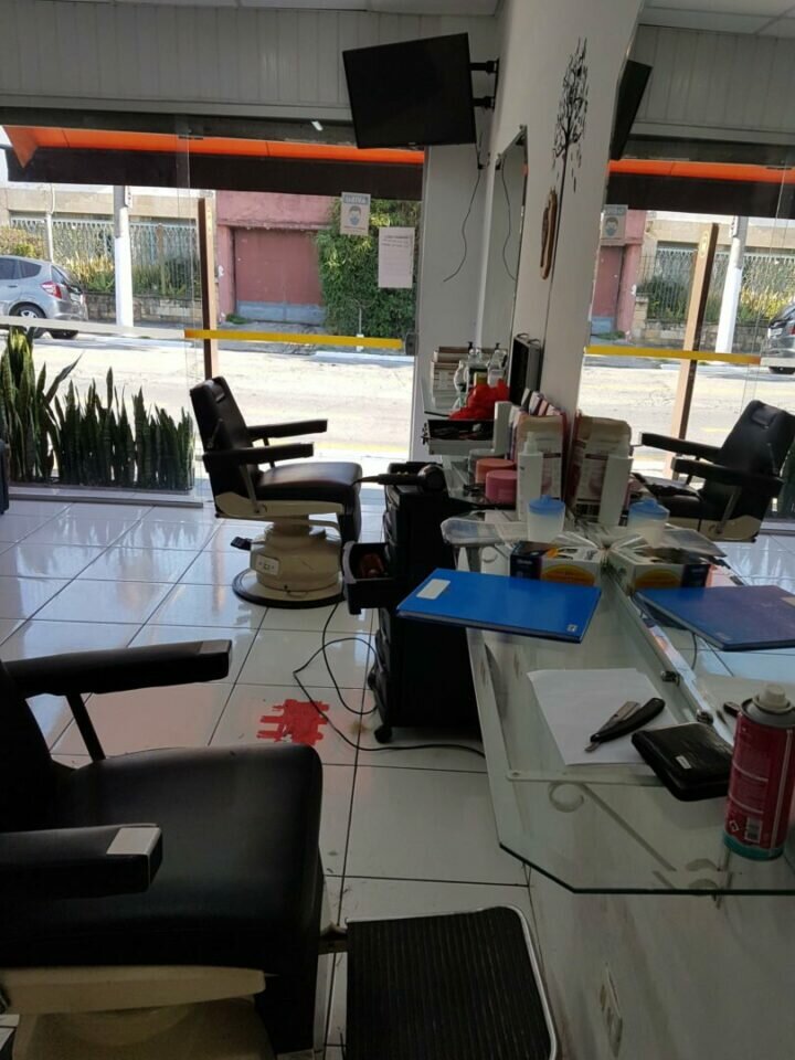 Vendo ou Passo o Ponto Salão Completo – Excelente Localização