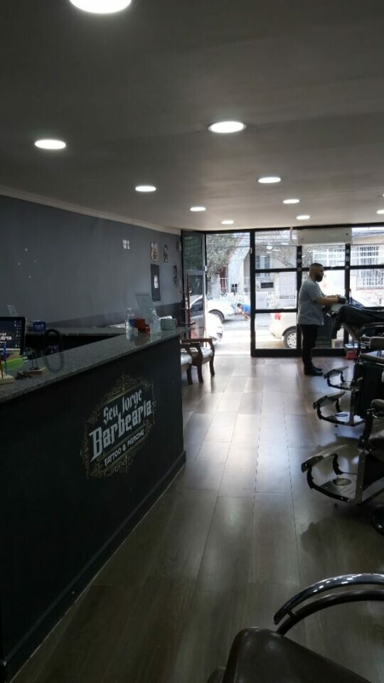 Vendo 50 daa cotas de uma barbearia