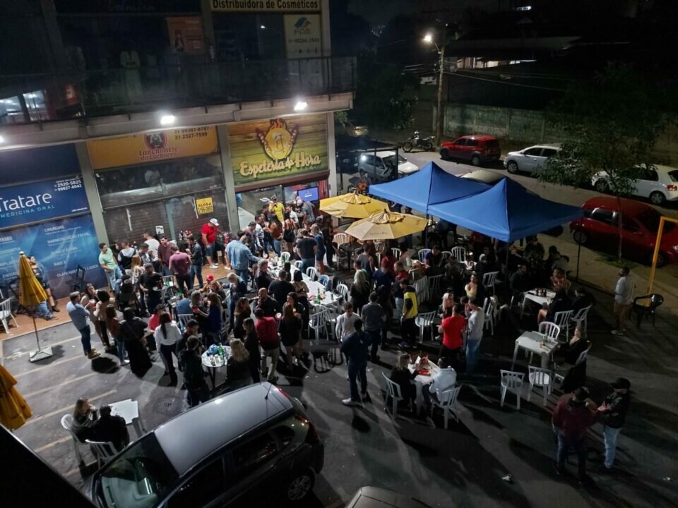 Vendo bar e espeteria funcionando
