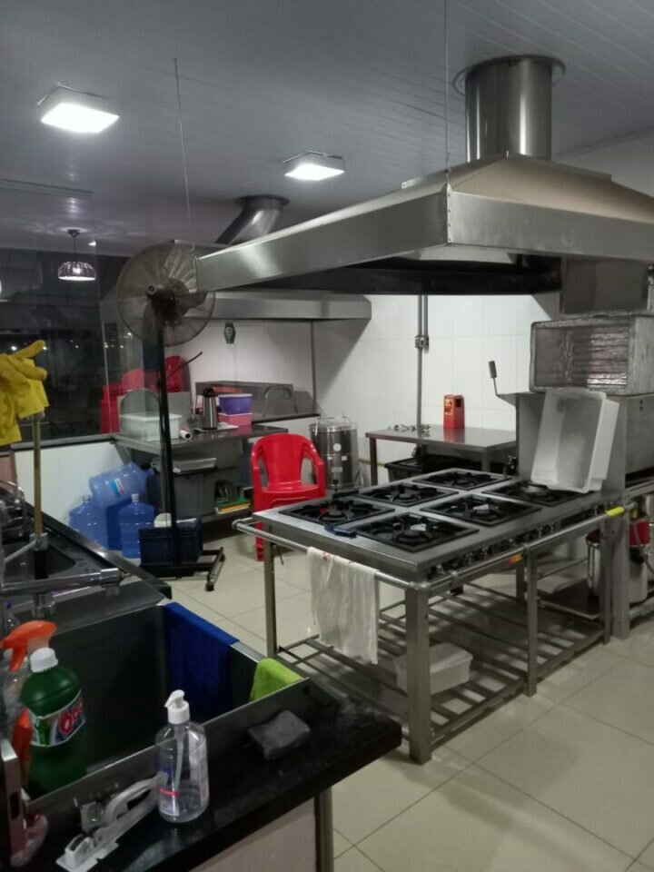 VENDO BAR RESTAURANTE COM TUDO