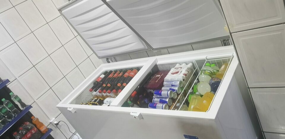 Adega e distribuidora de bebidas
