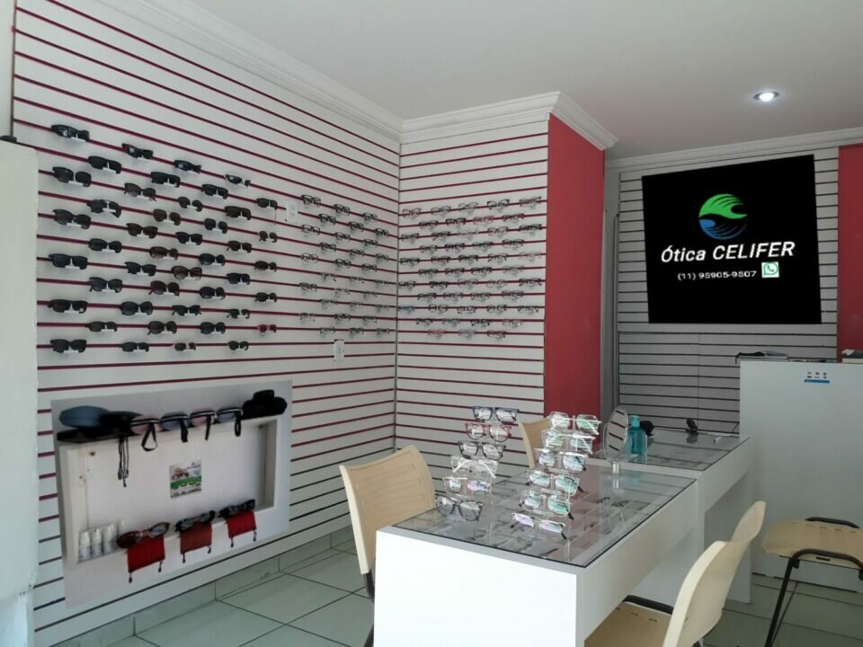 Vendo Otica com Moveis e Produtos