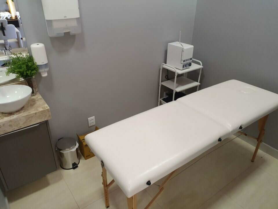 Ponto de Sala Comercial para Clínica de Estética e/ou Salão de Beleza