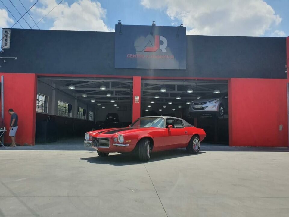 Centro automotivo bem montado