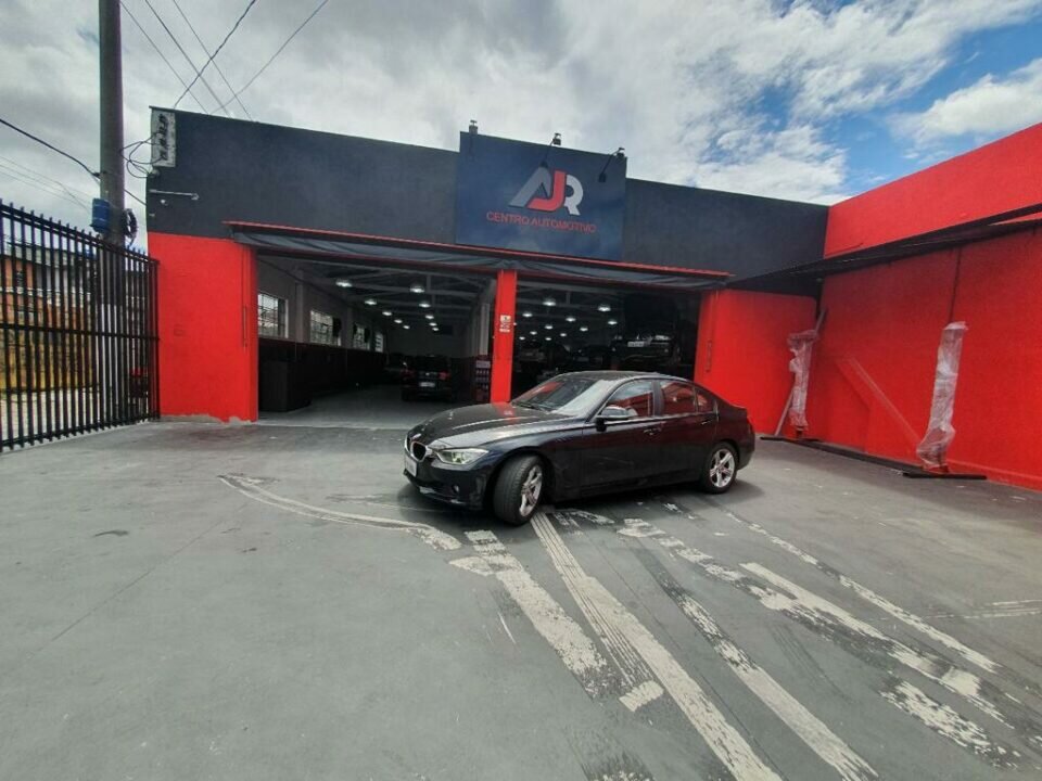 Centro automotivo bem montado