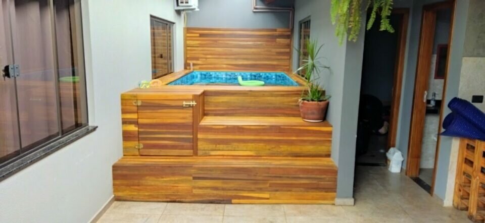 FABRICA E LOJA DE PISCINAS