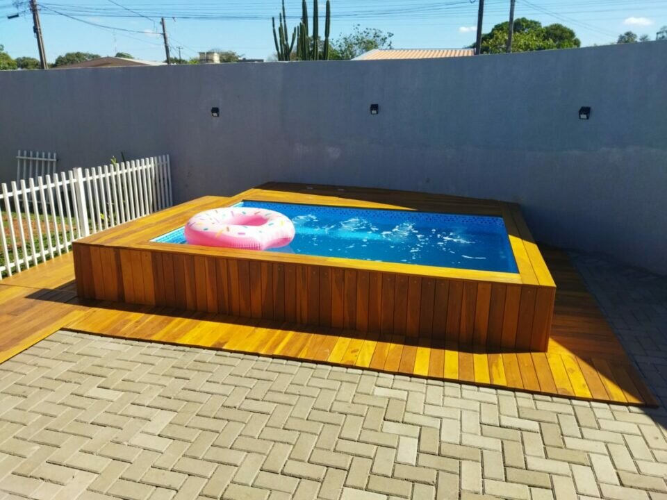 FABRICA E LOJA DE PISCINAS