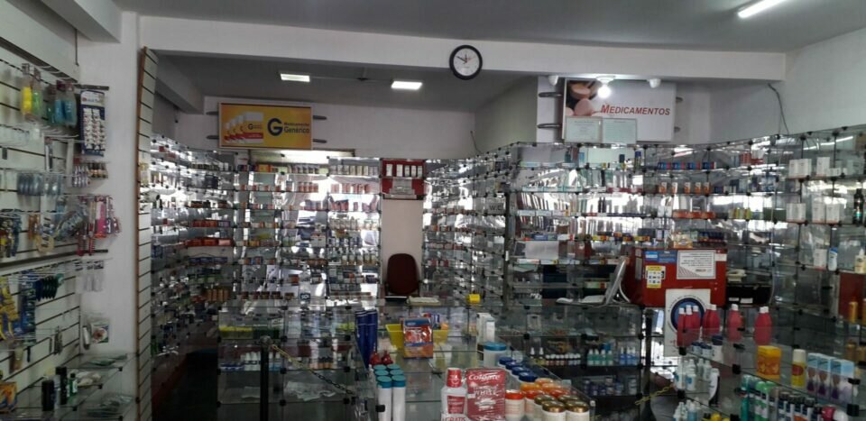 Vendo drogaria e excelente ponto