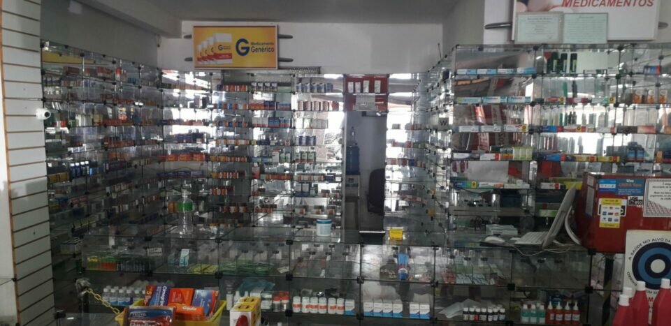 Vendo drogaria e excelente ponto
