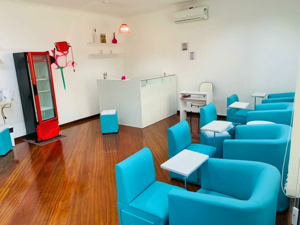 Salão de Beleza e Esmalteria – vendo ou passo ponto