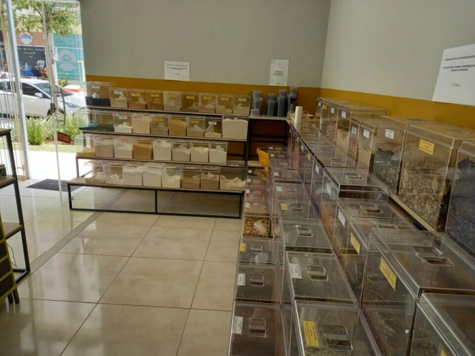 VENDO LOJA DE PRODUTOS NATURAIS MONTADA E FUNCIONANDO