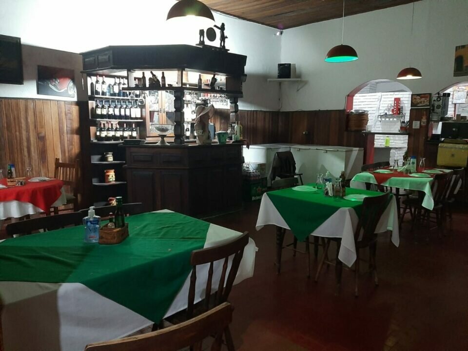 Pizzaria com salão