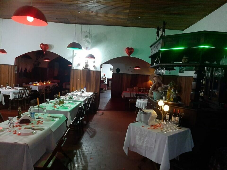 Pizzaria com salão