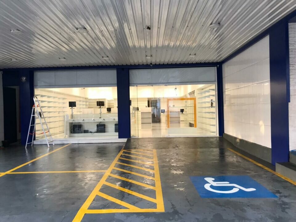 Vendo Drogaria e Manipulação