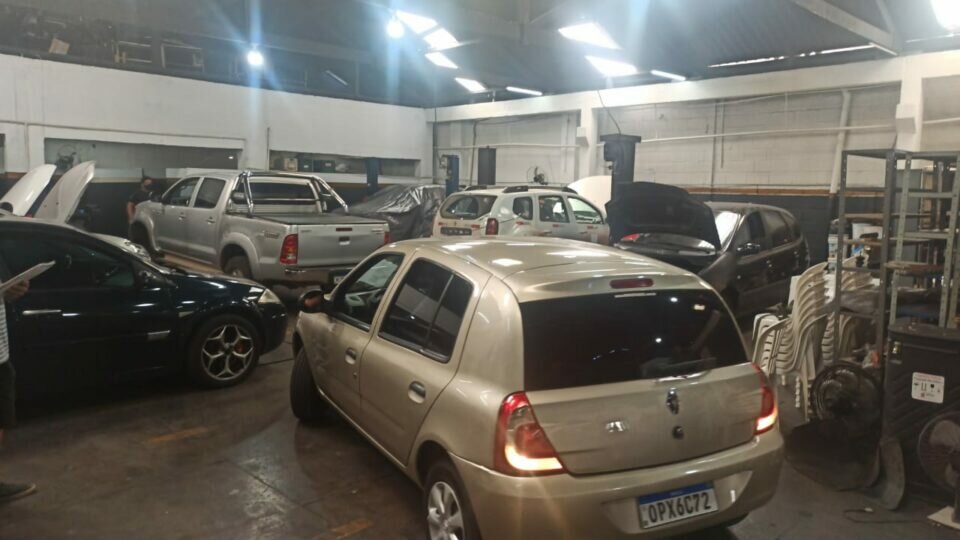Vendo Oficina Mecânica  em BH