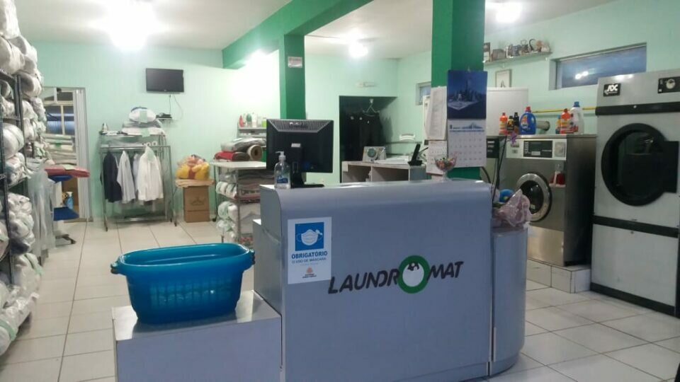 Lavanderia LAUNDROMAT EM ATIVIDADE