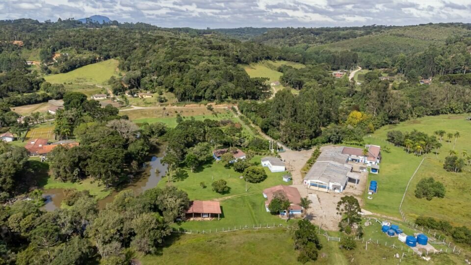 Industria de Laticínios Á 43 km de Curitiba