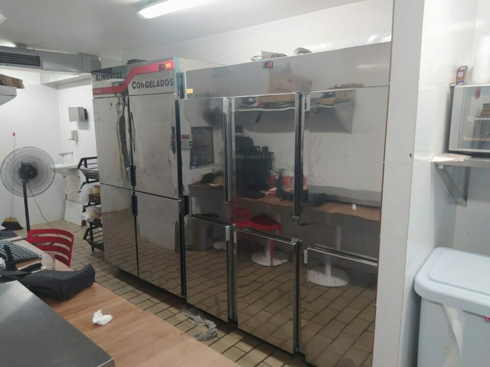 Ponto Comercial à Venda, 130 m², ideal para investidor, com aluguel em vigo
