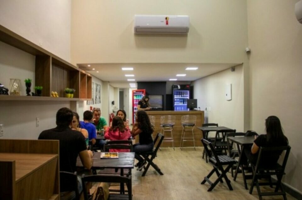 Ponto Comercial à Venda, 130 m², ideal para investidor, com aluguel em vigo